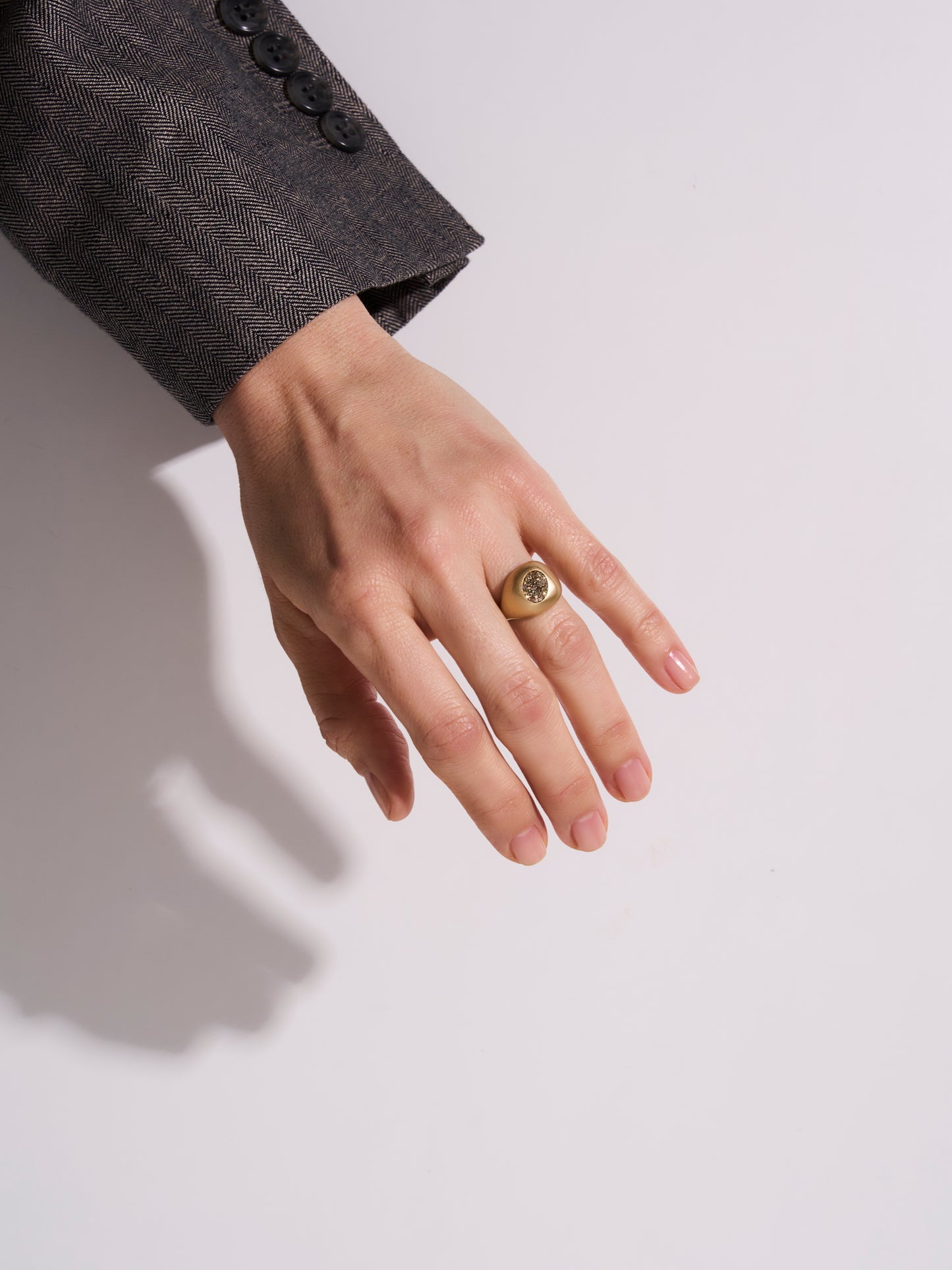 Pebble Cognac Diamonds Ring