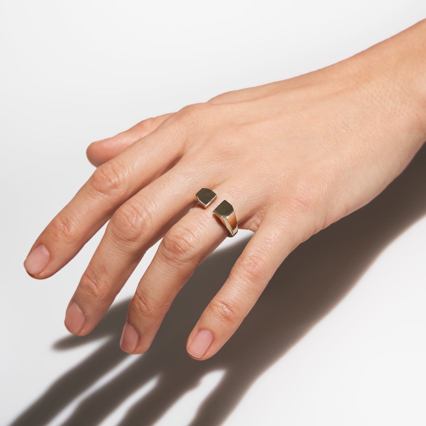 Post Double Headed Ring