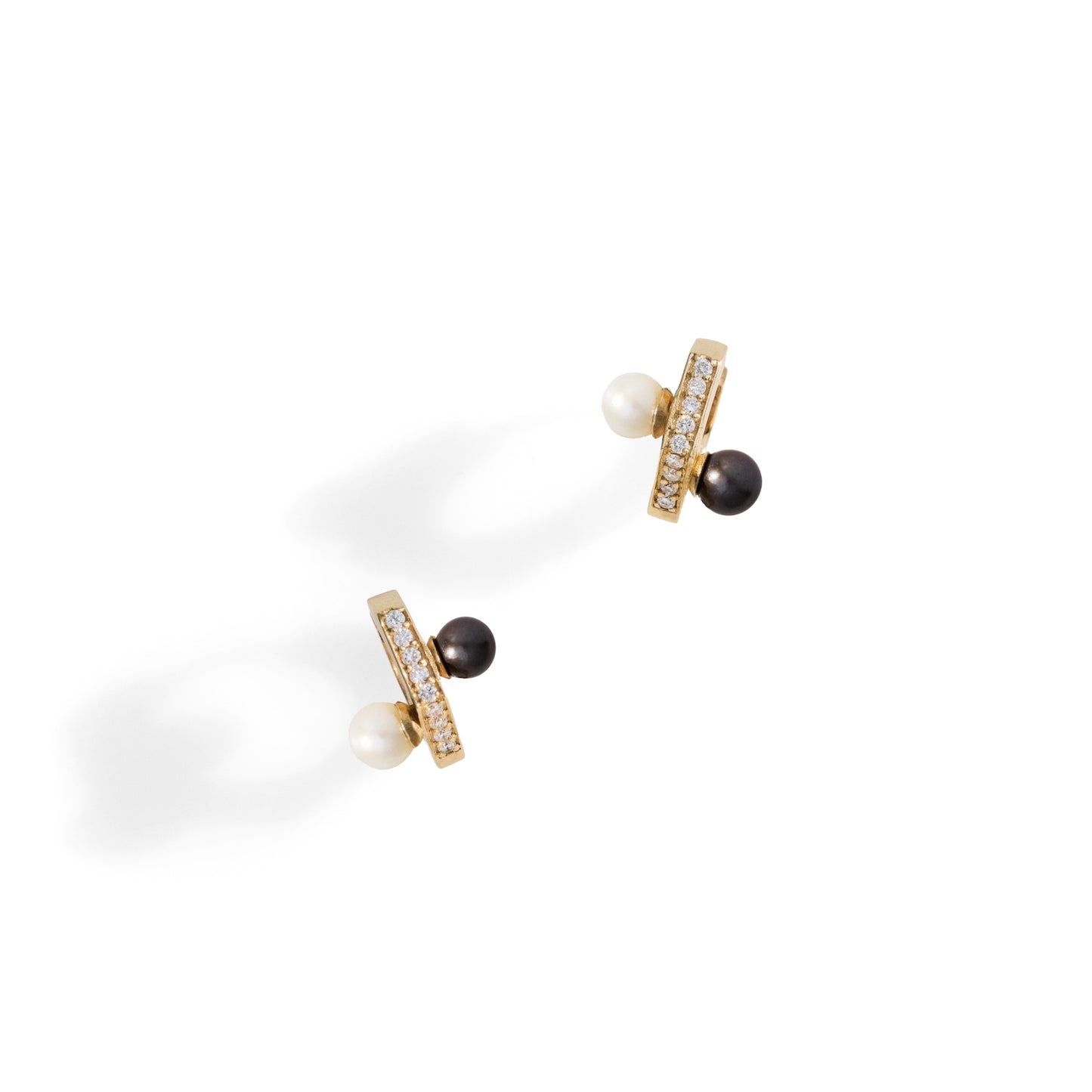 #3 Nut Diamonds B&W Pearls Earrings