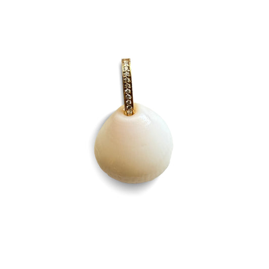Diamonds Link Seashell Pendant